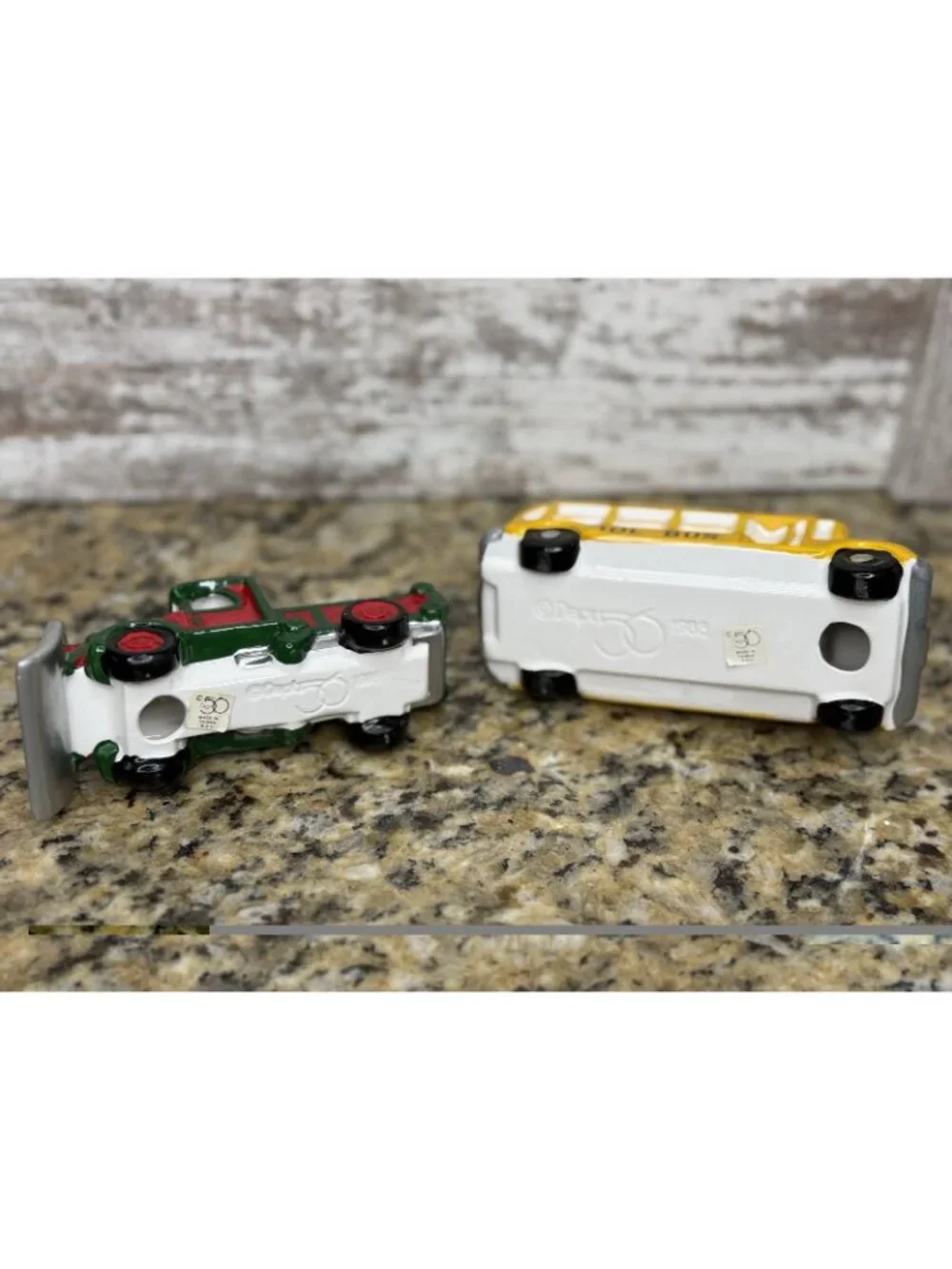 Dept 56 Snow Village School Bus And Snow Plow Set Of 2 #5137-3